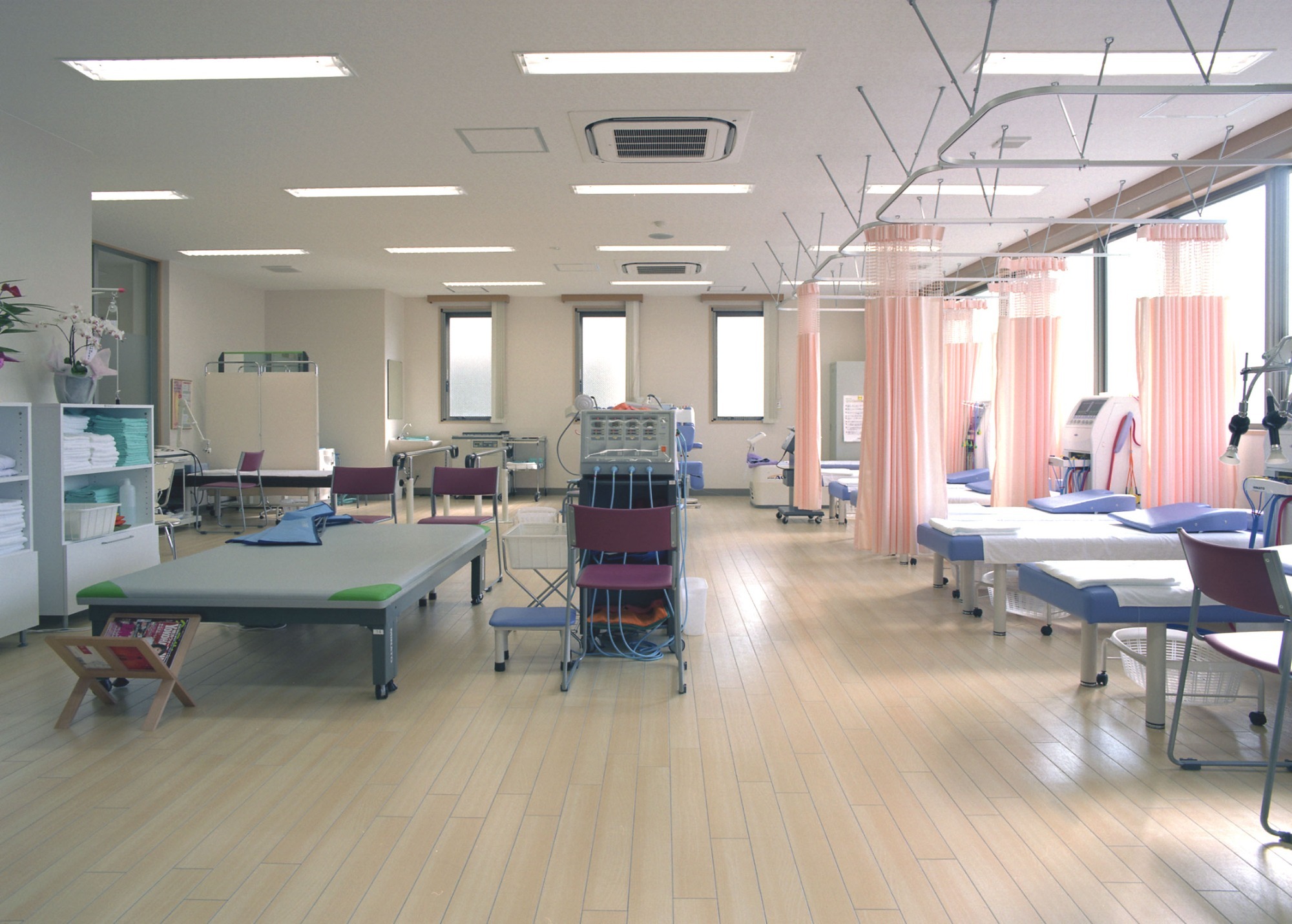 小野整形外科、リハビリステーション